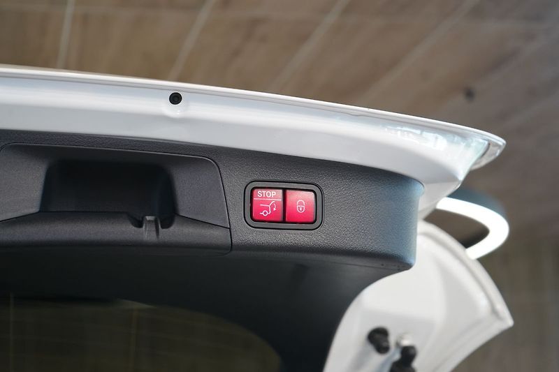 Mercedes-Benz EQA 250, AMG Line, Tažné,  KEYLESS - fotka 16 z 46