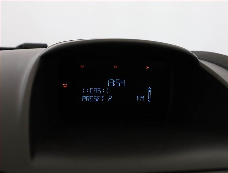 Ford Fiesta (2015) 1.25, Serv.kniha - fotka 13 z 16