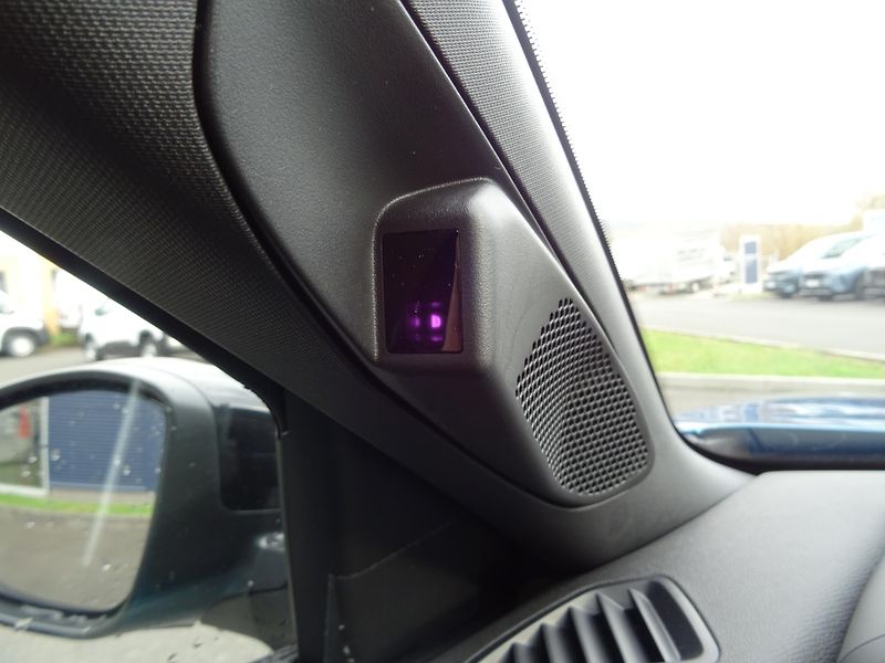 Peugeot 2008 (2026) ALLURE Hybrid 145k e-DCS6 - fotka 18 z 45