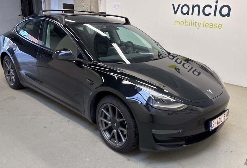 Tesla Model 3 (2021) Long Range Refresh - fotka 2 z 5