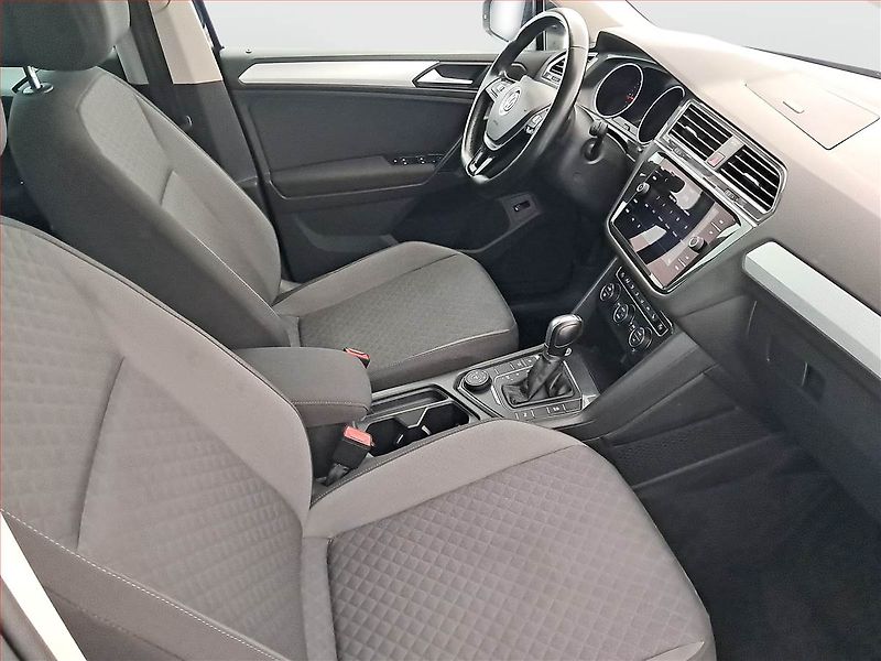 Volkswagen Tiguan (2019) 2.0 TDI, 4X4, Automat, Navi - fotka 9 z 17