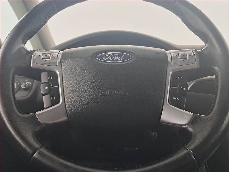 Ford S-MAX (2012) 2.0 TDCi, Serv.kniha, Xenony - fotka 16 z 23