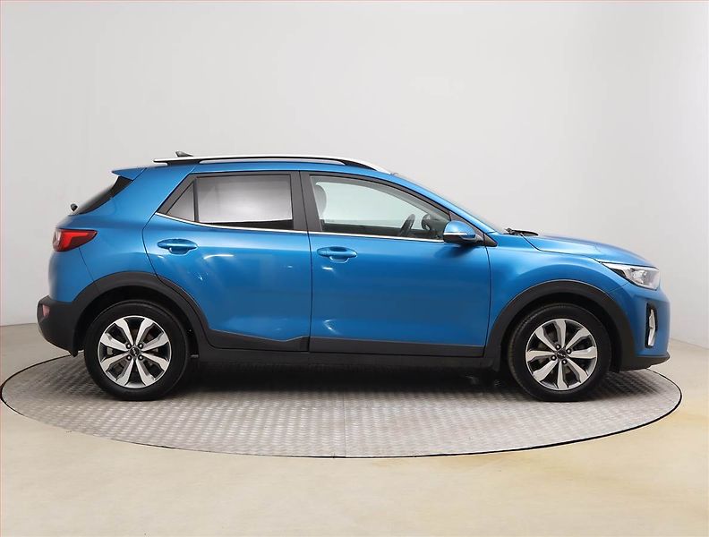 Kia Stonic (2023) 1.2 DPI, ČR,1.maj, Serv.kniha - fotka 6 z 19