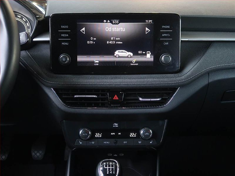 Škoda Fabia (2022) 1.0 TSI, Navi, Tempomat - fotka 12 z 18