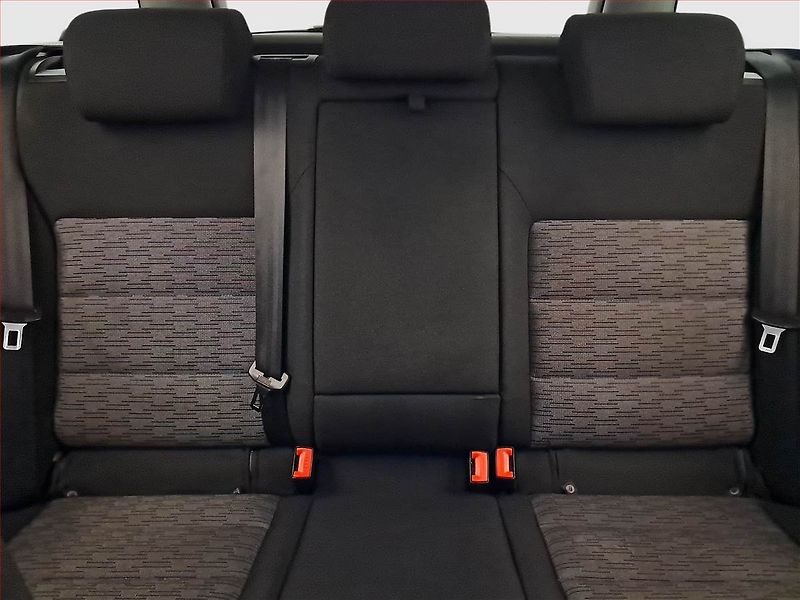 Škoda Octavia (2009) Ambiente 1.8 TSI, Serv.kniha - fotka 10 z 19