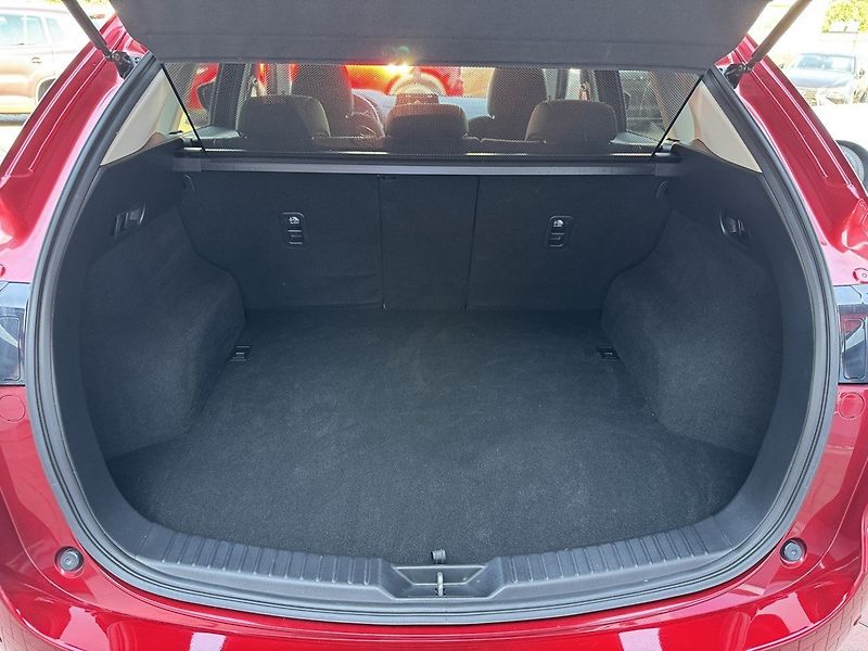 Mazda CX-5 (2018) 2.0 G-165 Full LED Navi Kamera - fotka 21 z 47