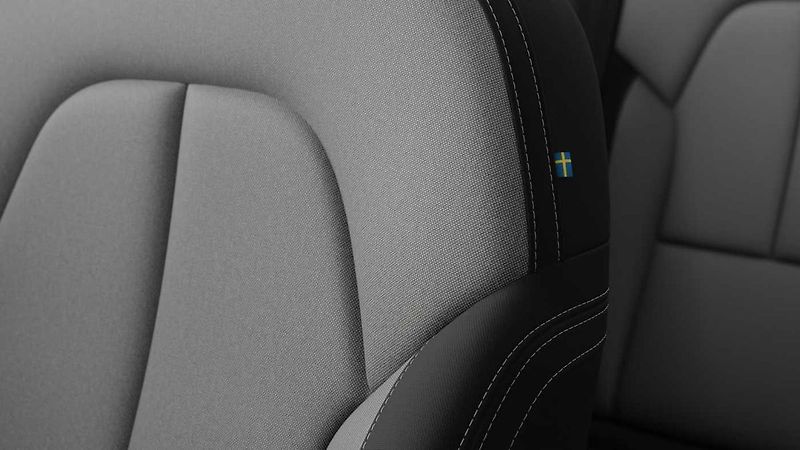 Volvo XC40 (2026) PLUS DARK B4, 360°, PIXEL LED - fotka 5 z 6