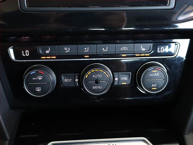 Volkswagen Passat (2017) 2.0 TDI, 4X4, Automat - fotka 22 z 25