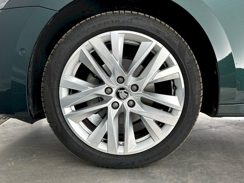 Škoda Octavia (2025) DSG 2.0TDI 110kW Top Selection - fotka 31 z 31