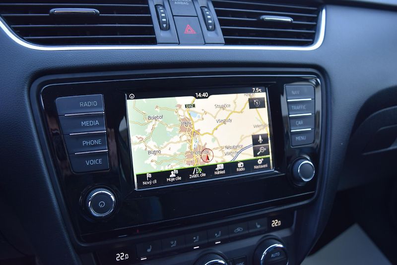 Škoda Octavia (2016) 1.4TSI 110kw AMBITION NAVI APP - fotka 25 z 46