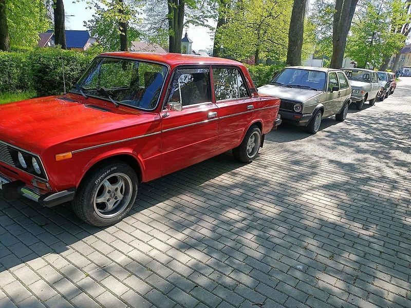 Motory, co něco pamatují. Tak to vypadalo v Jiřících na prvního máje. Podívejte se.