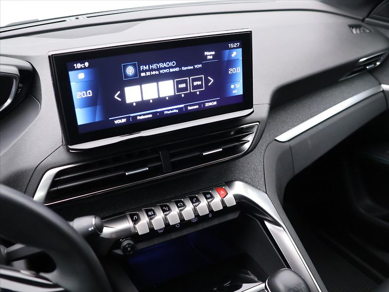 Peugeot 5008 1,2 PT 96kW Allure 7-Míst CZ - fotka 19 z 32