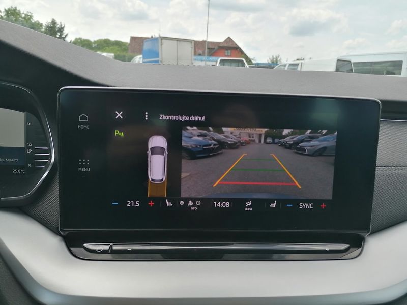 Škoda Octavia (2020) 1.5 TSi Style MATRIX KŮŽE - fotka 12 z 33