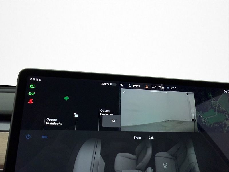 Tesla Model Y Long Range AWD - fotka 25 z 30