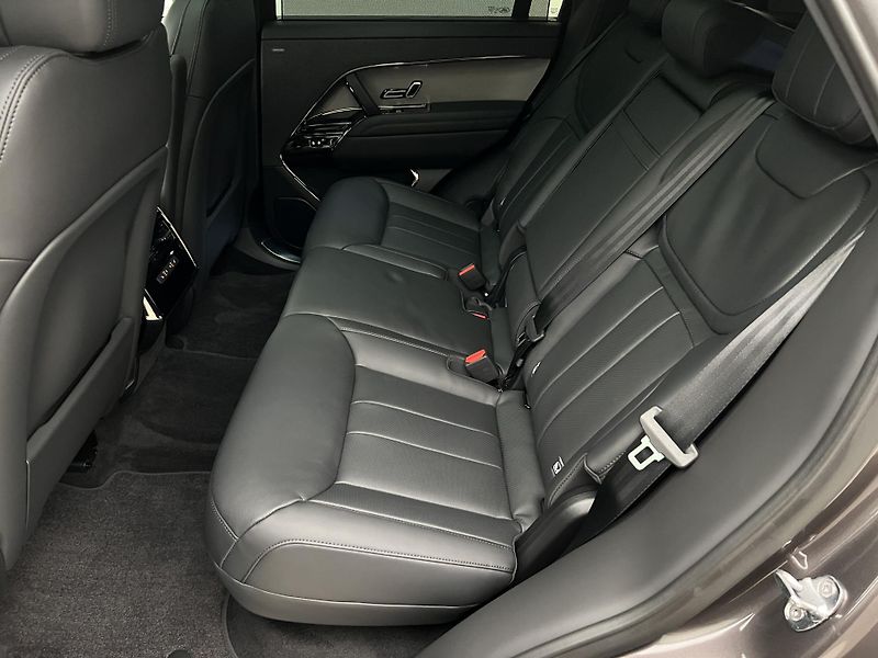 Land Rover Range Rover Sport (2026) P460e DYNAMIC SE AWD Aut - fotka 13 z 55