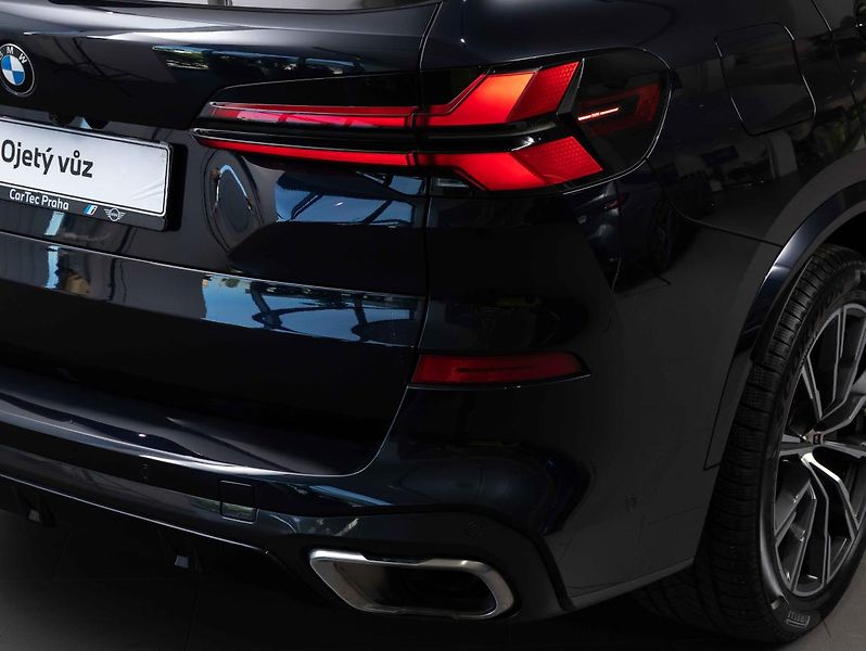 BMW X5 xDrive30d - fotka 9 z 22