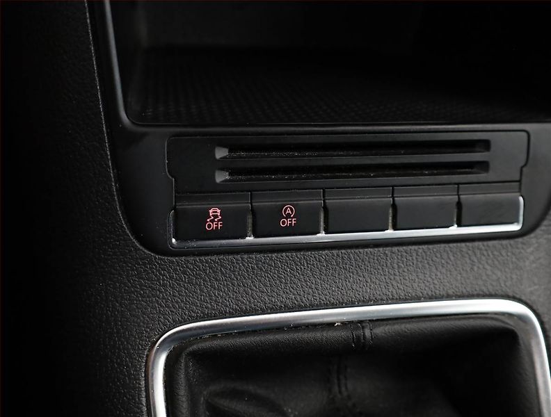 Volkswagen Tiguan (2012) 2.0 TDI, Tempomat - fotka 12 z 17