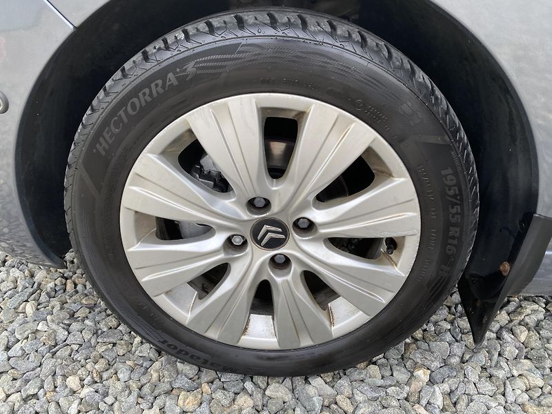 Citroën C3 Picasso 1.6HDi 90PS PICASSO KLIMA STK! - fotka 46 z 49