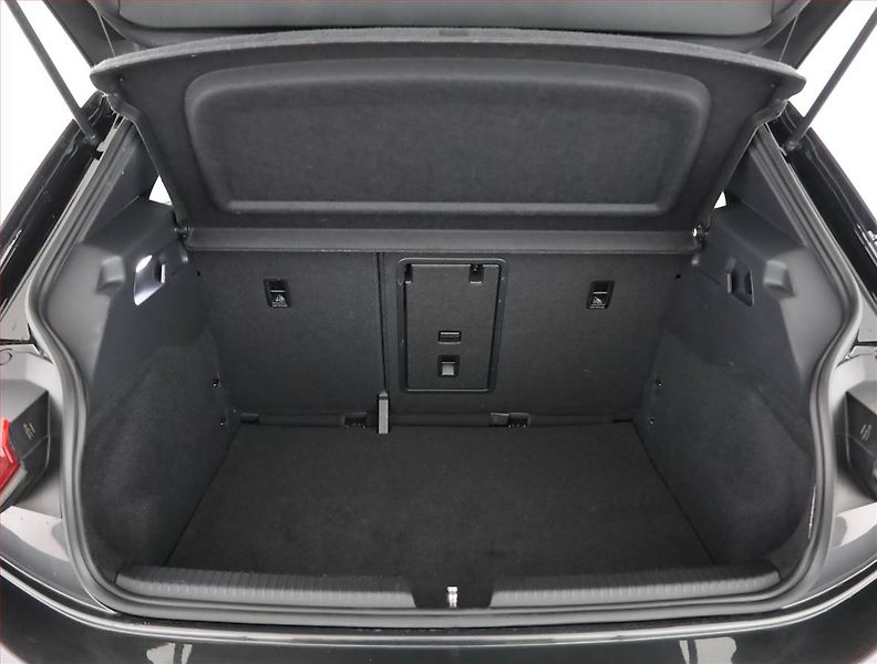 Volkswagen ID.3 (2020) Pro Perf. (62 kWh), SoH 86% - fotka 19 z 21