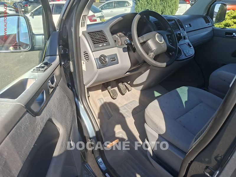 Volkswagen Multivan (2004) 2.5TDi, AC, TZ - fotka 3 z 3