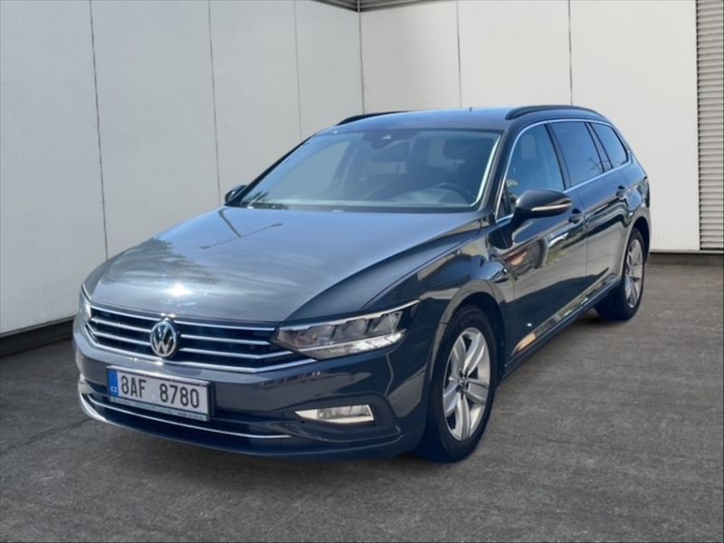 Volkswagen Passat 2,0 TDI 110 Business - fotka 3 z 11