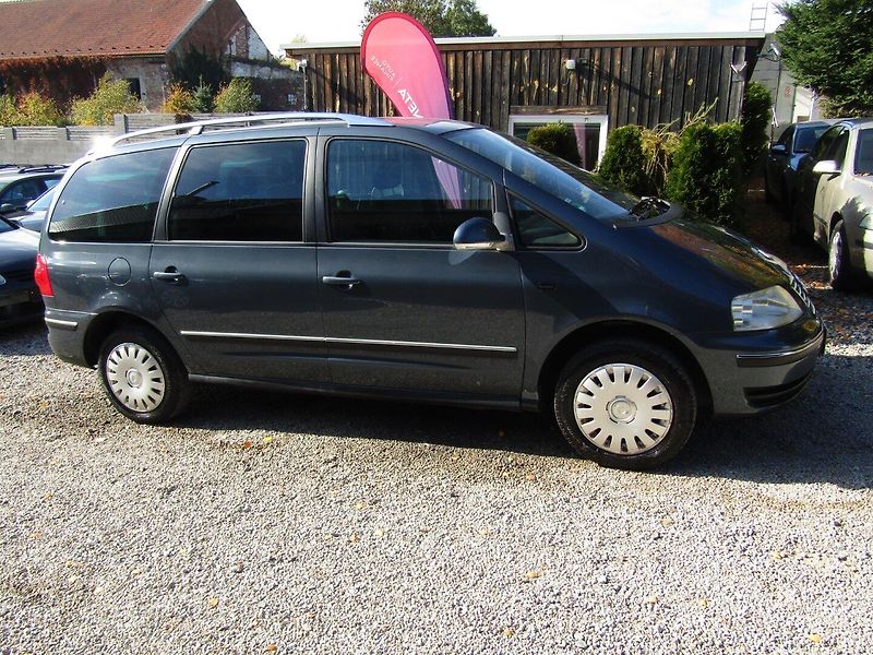Volkswagen Sharan (2004) 1.9 TDI 85kW 7 SEDADEL - fotka 8 z 35