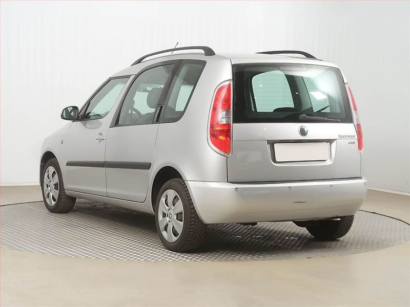 Škoda Roomster (2007) 1.6 16V, po STK, jezdí dobře - fotka 4 z 15