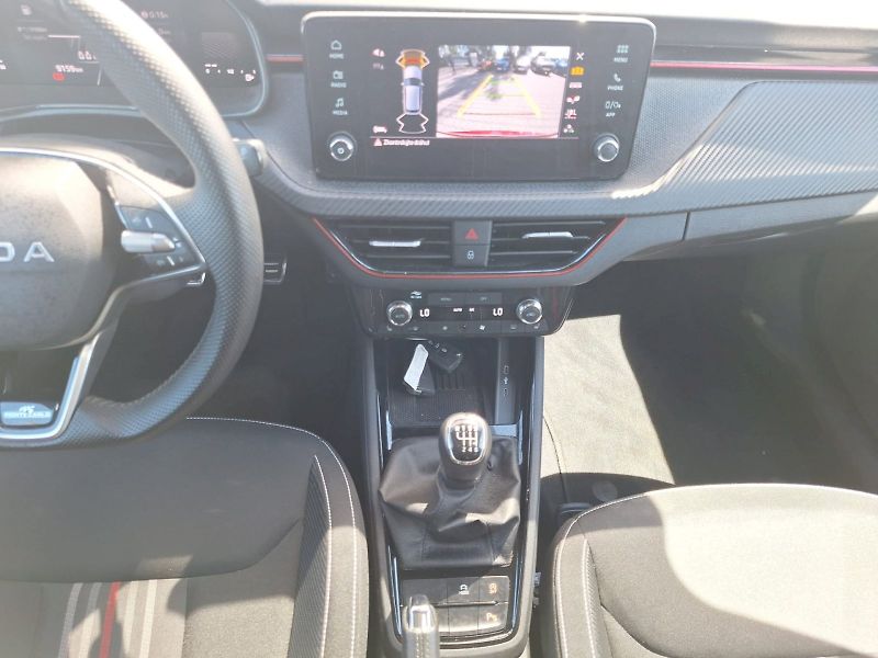 Škoda Kamiq (2025) 1.0 TSI /  85kW / 6MP / Monte - fotka 14 z 34