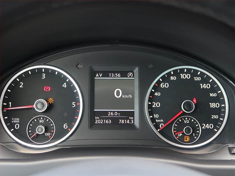 Volkswagen Tiguan (2014) 2.0 TDI, 4X4, Navi, Tempomat - fotka 11 z 17