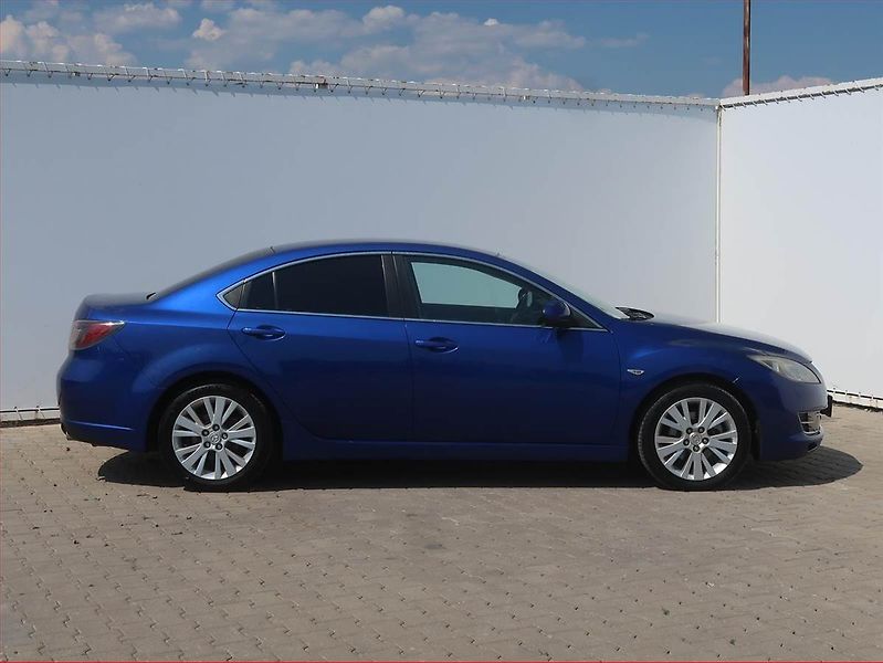 Mazda 6 (2008) 2.0, Xenony, Tempomat - fotka 6 z 17
