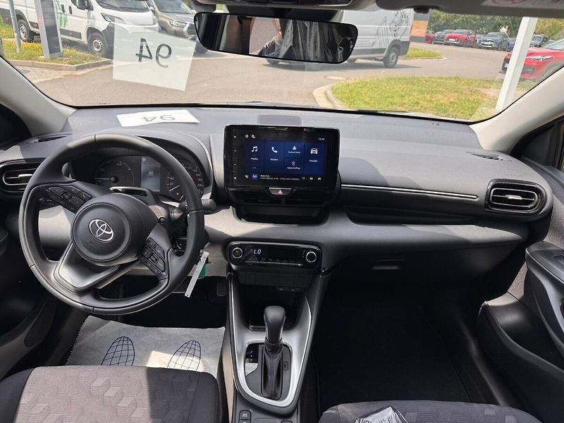 Toyota Yaris 1.5 Comfort - fotka 10 z 13