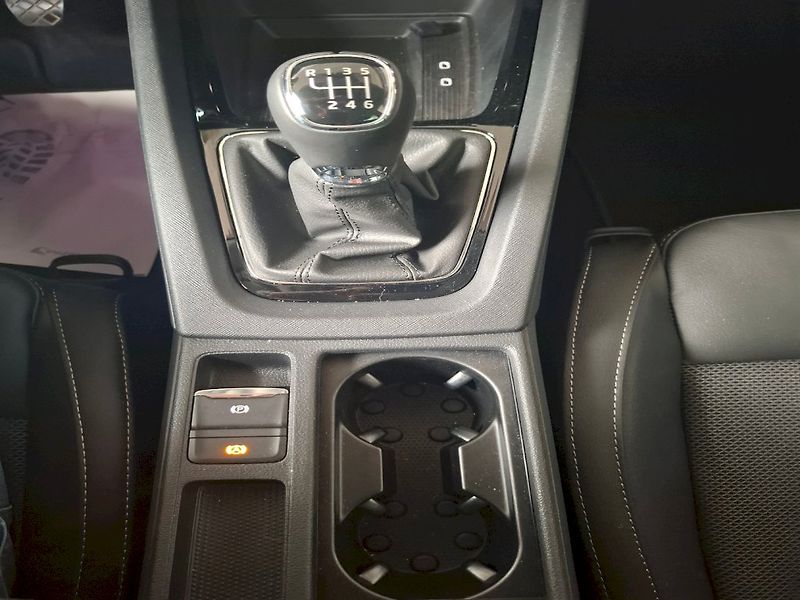 Škoda Octavia (2024) COMBI STYLE TD 85/2.0 M6F - fotka 6 z 40