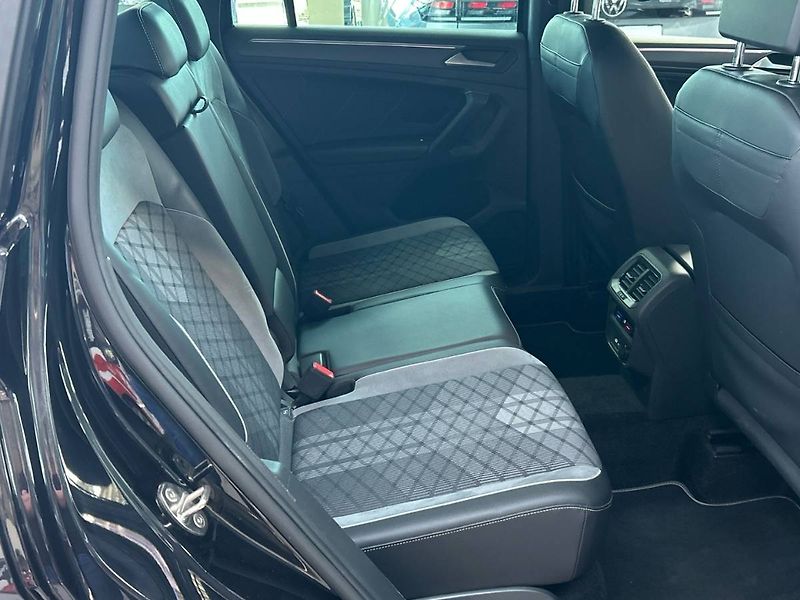 Volkswagen Tiguan (2021) 1.5 TSI 7DSG R-Line - fotka 14 z 35