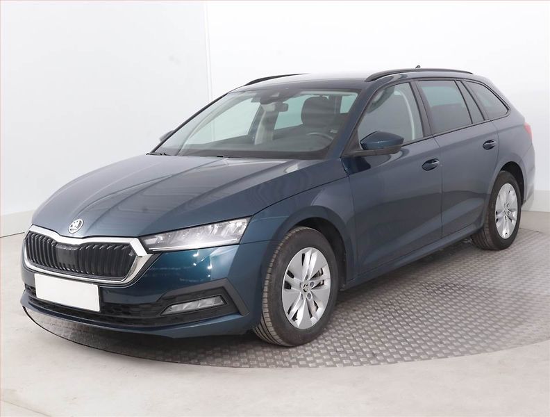 Škoda Octavia (2023) Ambition 2.0 TDI, Automat - fotka 2 z 16