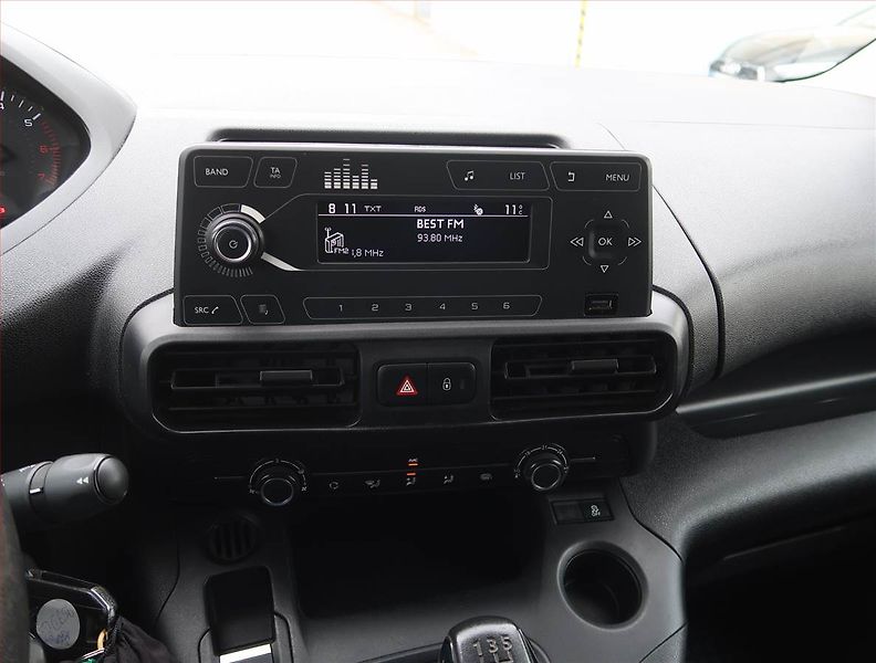 Peugeot Partner (2021) 1.5 BlueHDi, 3Místa, SR, 1Maj - fotka 9 z 14