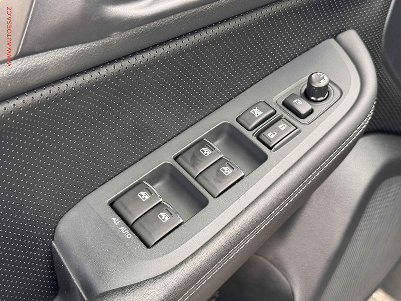 Subaru Outback (2017) 2.5i 4x4, 2.maj,ČR, AT, kůže - fotka 12 z 17