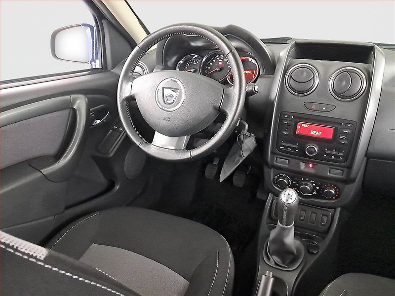 Dacia Duster (2016) 1.6 SCe - fotka 7 z 18
