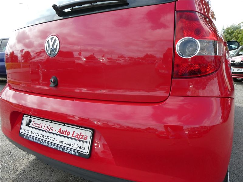 Volkswagen Fox 1,2 HTP 2 x kola - fotka 10 z 31