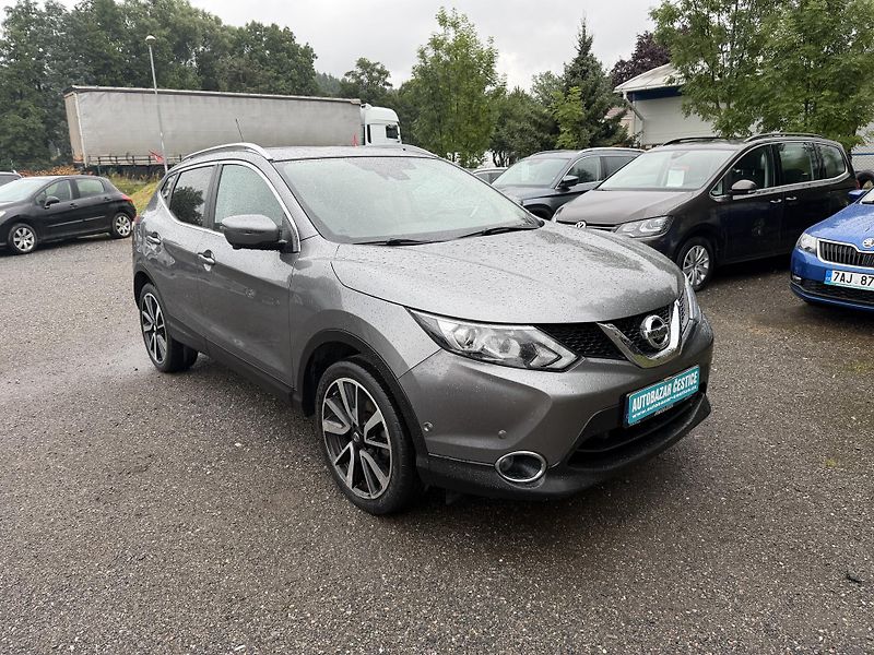 Nissan Qashqai 1.6 DiG-T,ČR - fotka 4 z 20