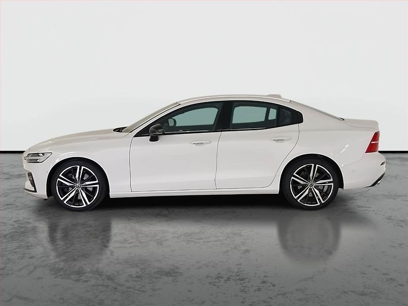 Volvo S60 (2019) R-Design T5 - fotka 3 z 24