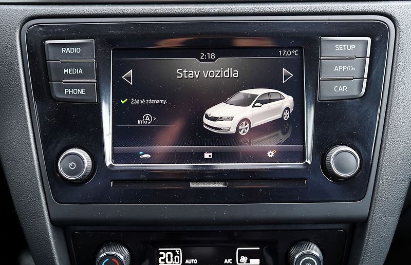 Škoda Rapid 1.0 TSI 95 PS Style/Al/LED/ČR - fotka 33 z 34