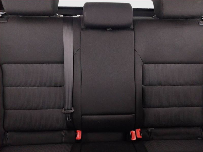 Škoda Octavia (2008) Ambiente Plus 1.9 TDI - fotka 10 z 17