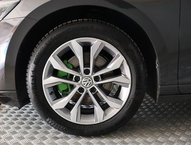 Volkswagen Passat (2019) 1.5 TSI, Tempomat - fotka 15 z 25