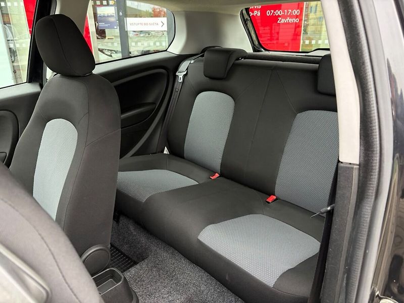 Fiat Punto 1.2 - fotka 11 z 14