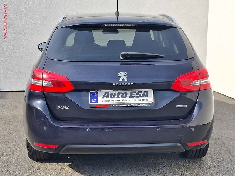 Peugeot 308 (2015) 1.6 HDi, 1.maj, AC, park - fotka 5 z 16