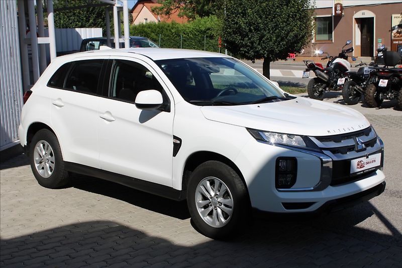 Mitsubishi ASX 2,0 MIVEC 1.majitel CZ - fotka 2 z 10
