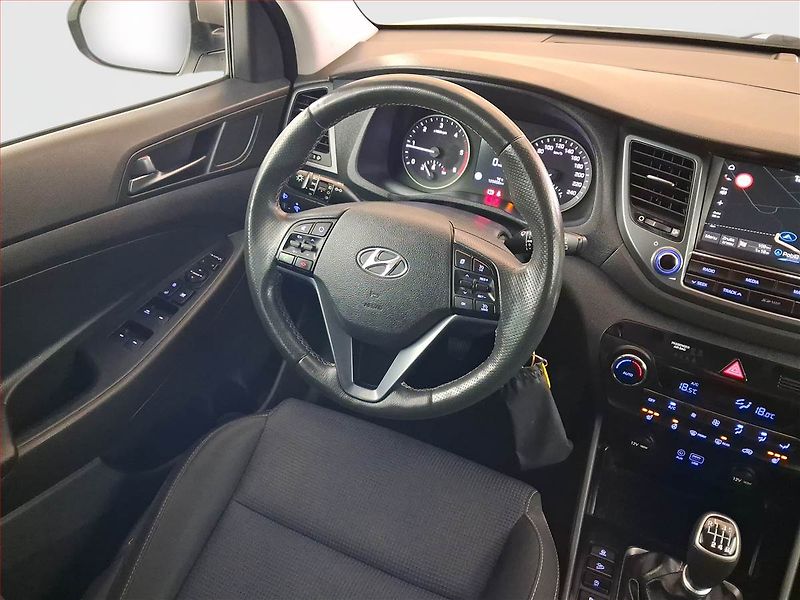 Hyundai Tucson (2017) 1.7 CRDi, Serv.kniha, Navi - fotka 7 z 21