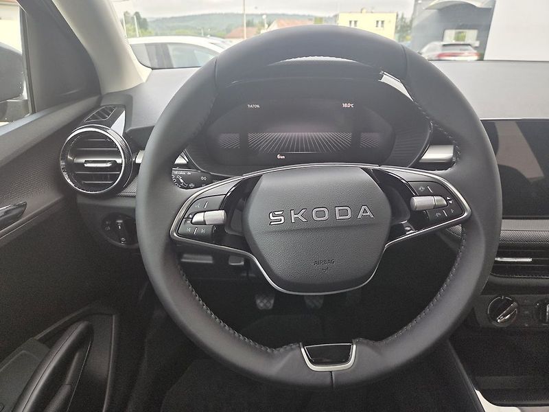 Škoda Fabia Classic 1,0TSI 70kW - fotka 9 z 15