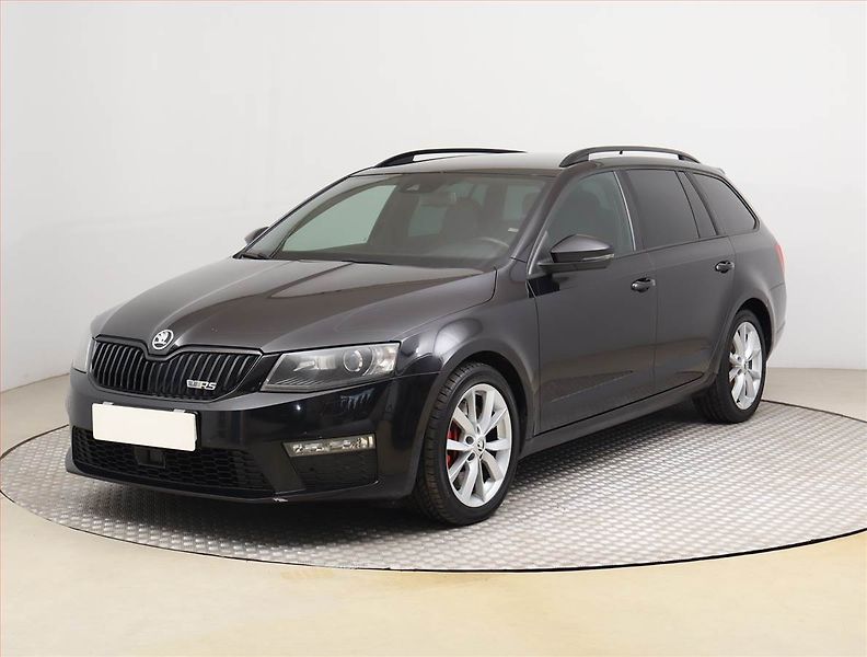 Škoda Octavia (2016) RS 2.0 TDI, Automat, Kůže - fotka 2 z 23