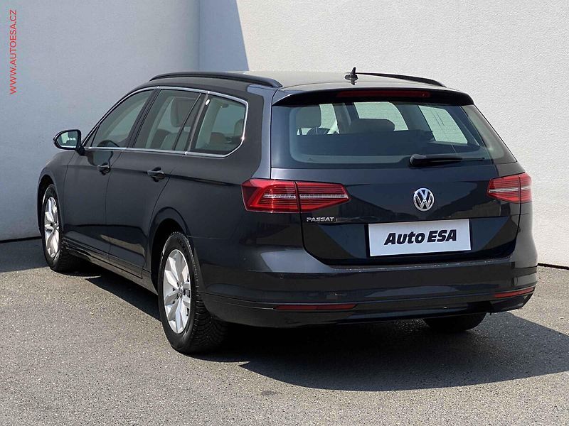 Volkswagen Passat (2019) 1.6 TDi, Comfortline, DSG - fotka 6 z 19
